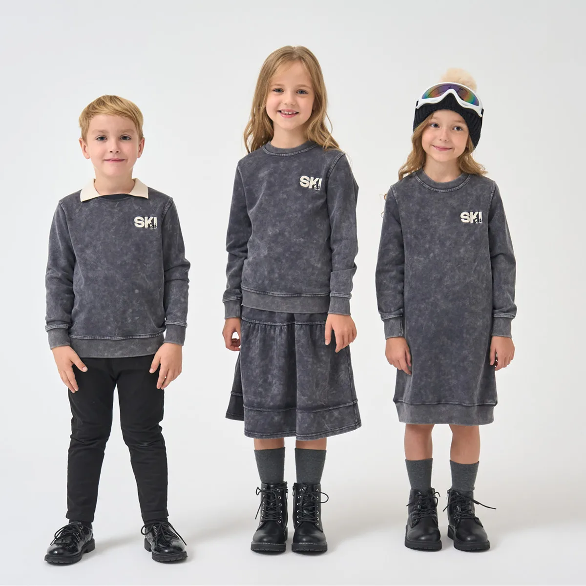 AP 2025 AW Ski collection kids boys girls cotton casual embroideried letter print sporty family matching clothes dress set shirt - Image 2